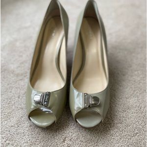 Coach Taupe 
Helaine Paten Leather
Peep Toe Stacked Heel